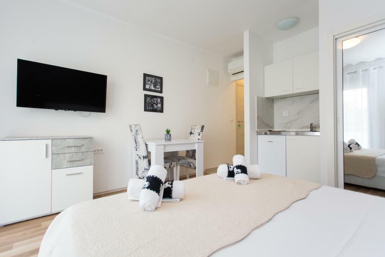 Apartments Baksi Split Exterior photo