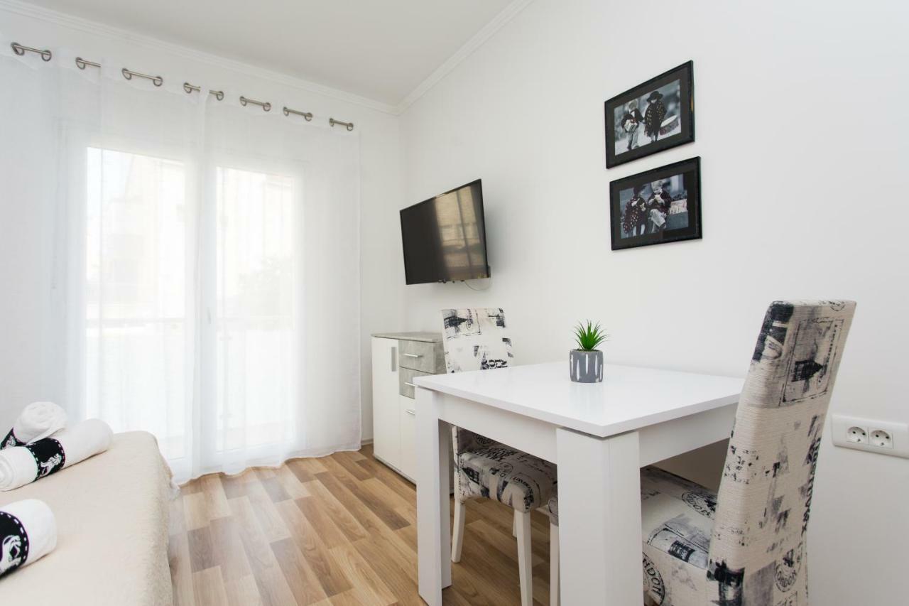 Apartments Baksi Split Exterior photo